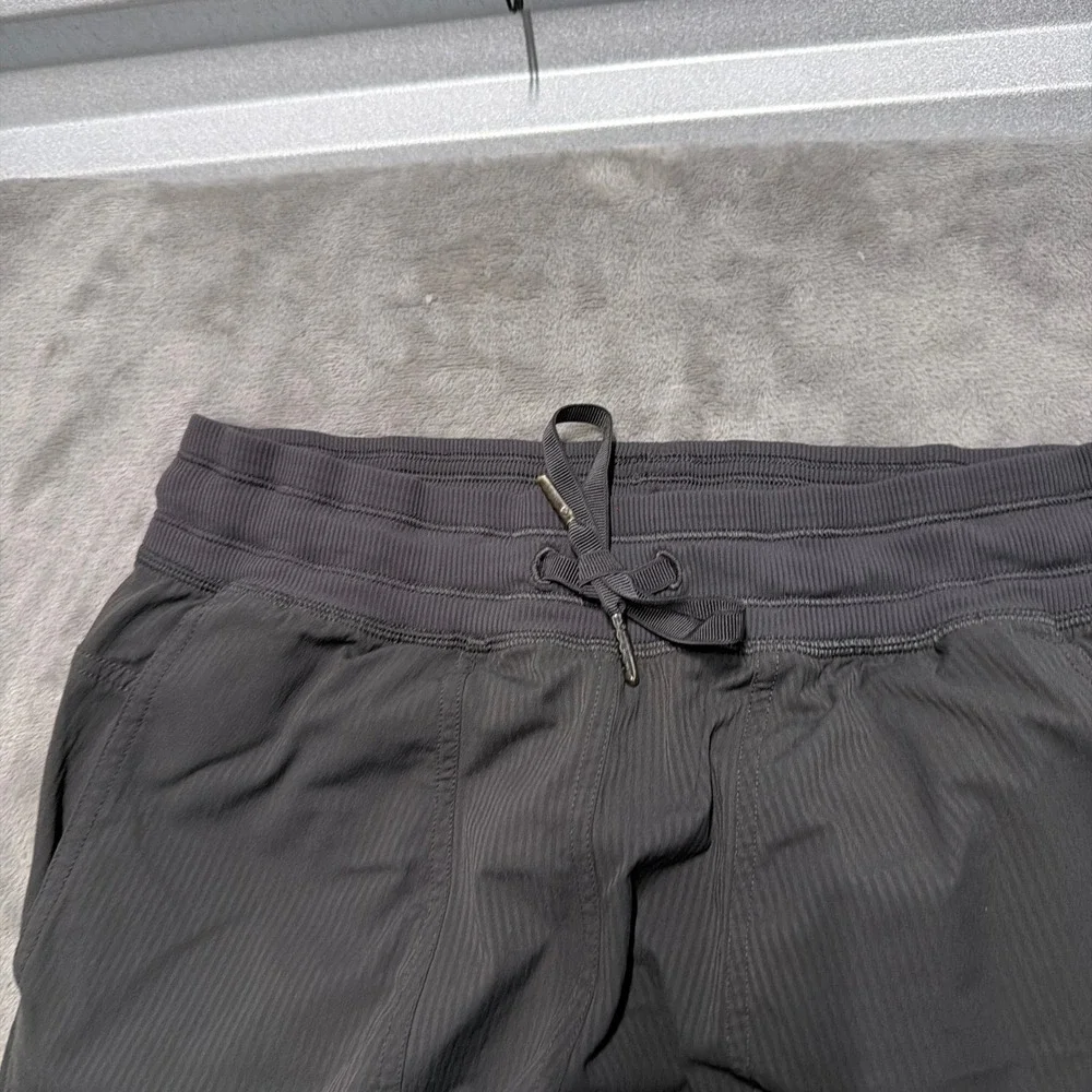 Lululemon Studio Dance‎ Pants Mid Rise Joggers Womens XS Gray Pull On Active Gym